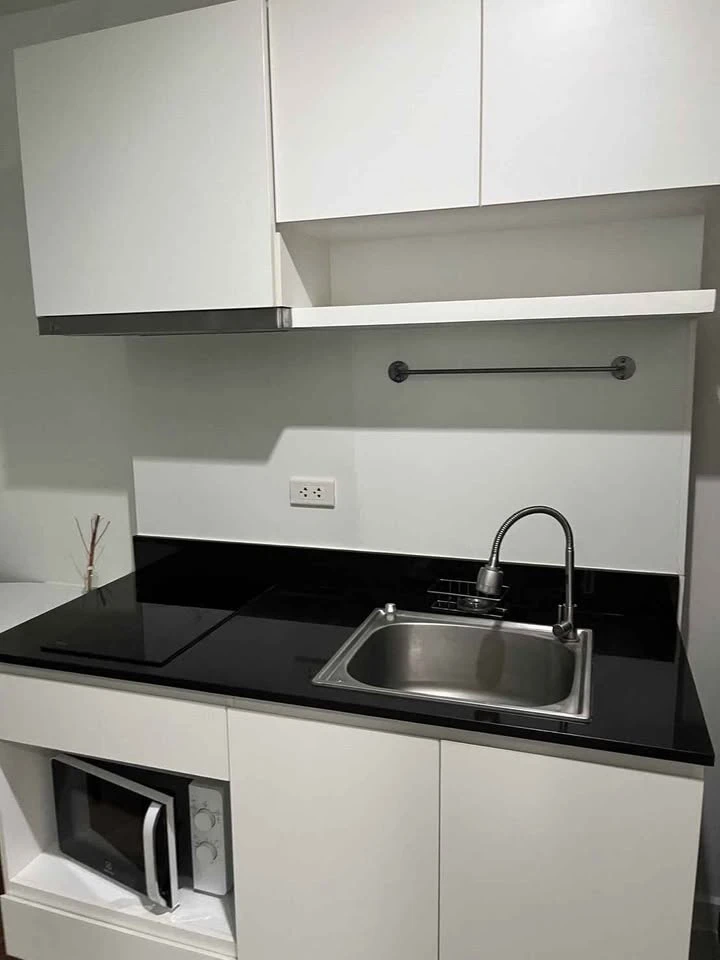 ให้เช่า  WE Condo  ห้องพร้อมอยู่ เฟอร์พร้อม หิ้วกระเป๋ามาได้เลย+++
