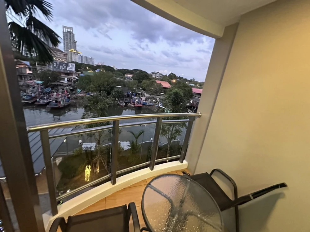 ให้เช่า Whale Marina Condo ห้องน่าอยู่ มาพร้อมเฟอร์นิเจอร์และเครื่องใช้ไฟฟ้าครบครัน รีบจองเลยจ้า