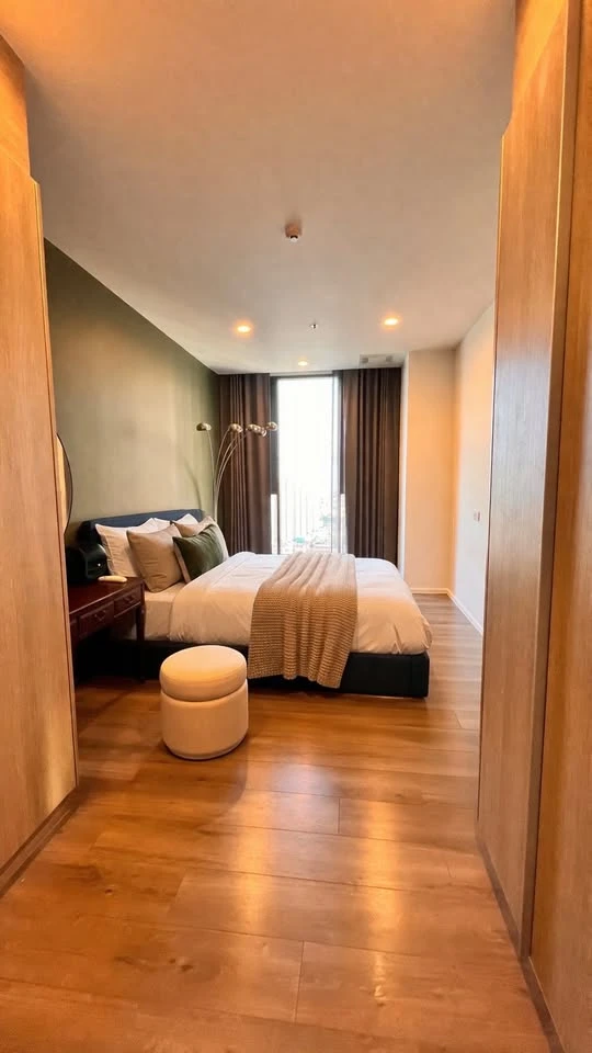 ให้เช่า Whizdom Essence ห้องมุม ชั้นสูง แบบ 1 ห้องนอนพลัส เหมาะกับคนที่ต้องการความเป็นส่วนตัวและคุณภาพชีวิตที่ดี