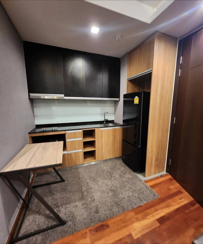 ให้เช่า Wish Signature Midtown Siam ห้องน่าอยู่ ชั้นสูง เฟอร์พร้อม จองเลย