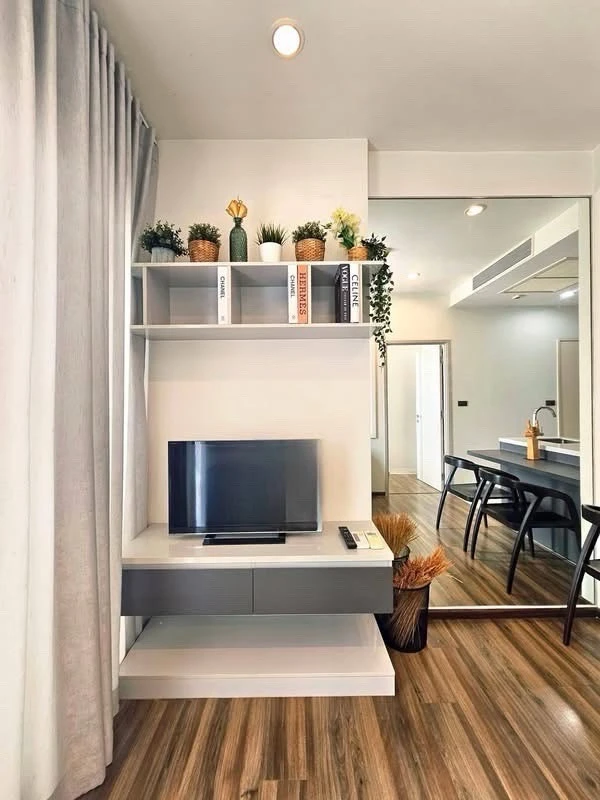ให้เช่า WYNE Sukhumvit ชั้น 15 วิวเมือง โล่ง Fully Furnished สนใจจองเลย อย่ารอช้า