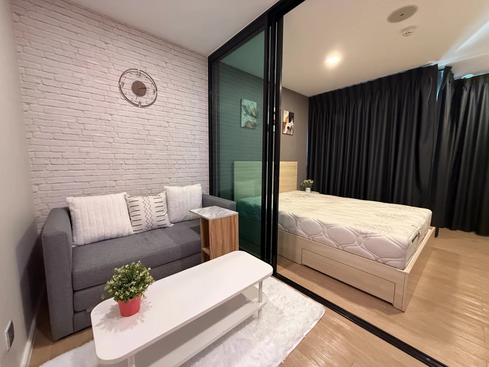 ให้เช่า Wynn Ladprao-Chockchai 4 ห้องน่าอยู่ ตกแต่งคุมโทน ติดวอลเปเปอร์อย่างดี เฟอร์ครบครัน จองด่วน