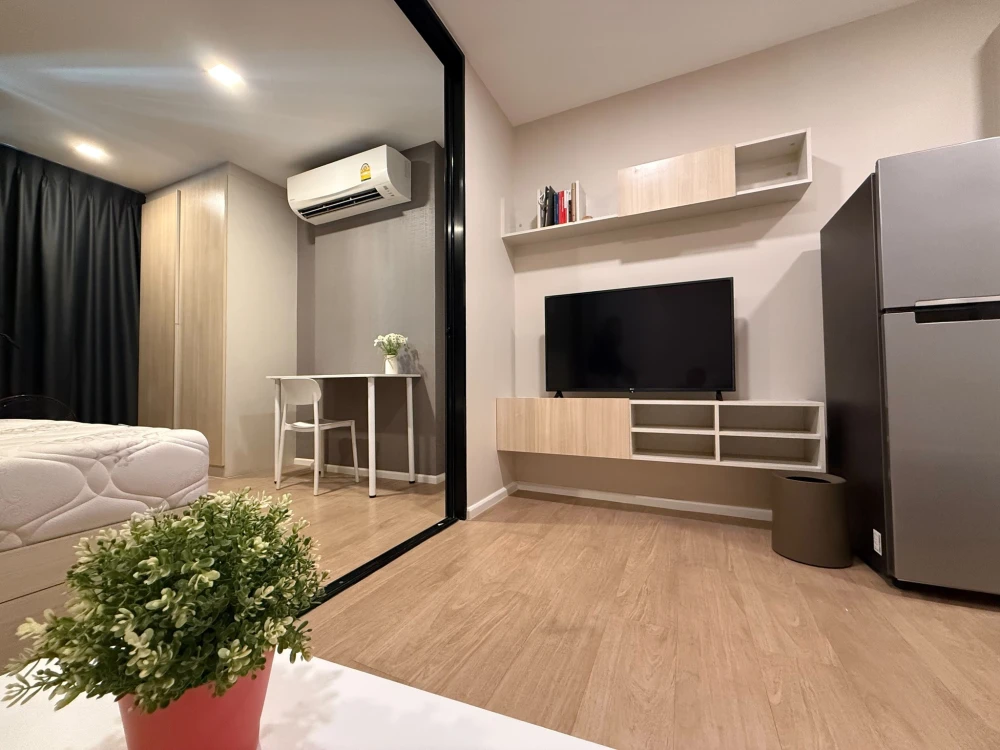 ให้เช่า Wynn Ladprao-Chockchai 4 ห้องน่าอยู่ ตกแต่งคุมโทน ติดวอลเปเปอร์อย่างดี เฟอร์ครบครัน จองด่วน