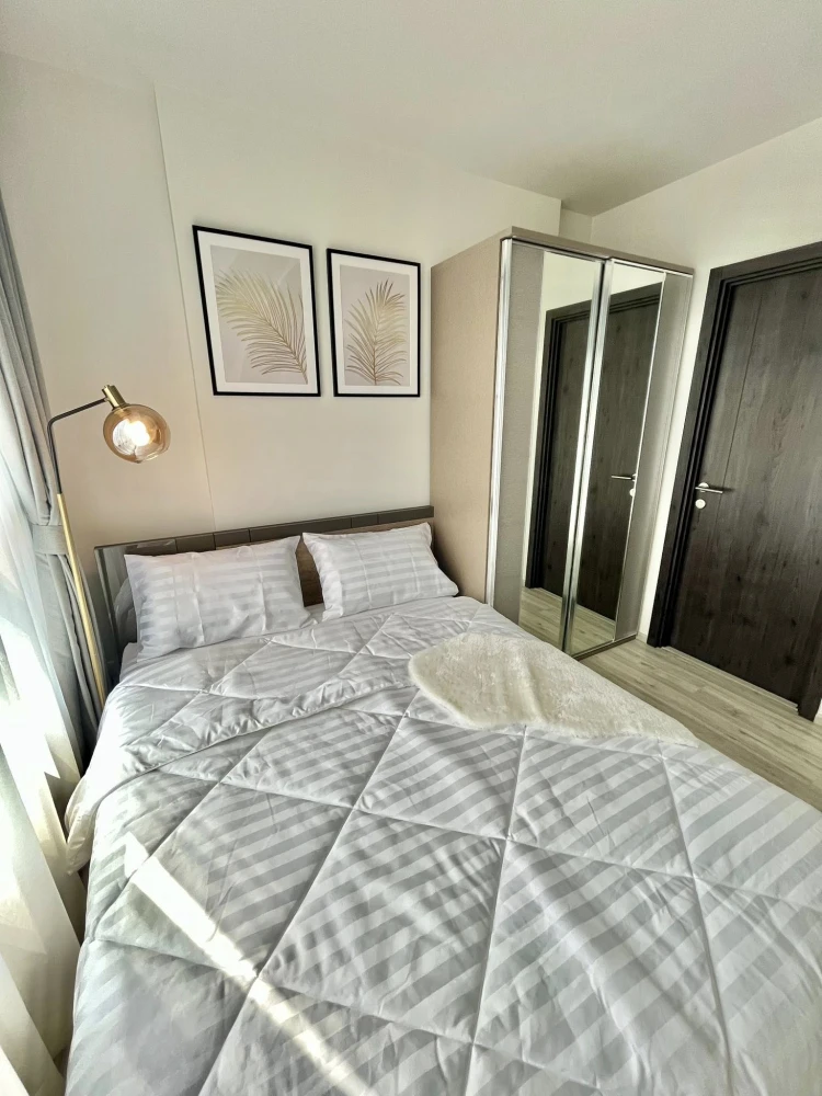 ให้เช่า XT Huaikhwang ห้องชั้นสูงน่าอยู่ เฟอร์พร้อม กว้างขวาง จองเลย