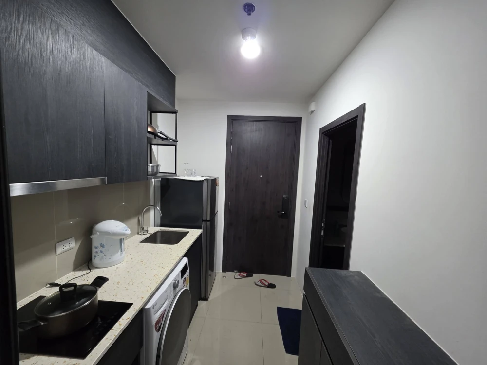 ให้เช่า XT Huaikhwang 1 ห้องนอน 1 ห้องน้ำ เฟอร์นิเจอร์ครบครัน มัวแต่มองไม่จองไหวหรอ