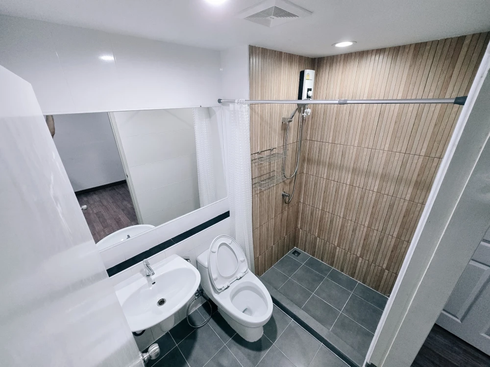 ให้เช่า You 3 Condo ชั้น 3 อาคาร B ห้องเย็นตลอดทั้งวันแน่นอน โดดแดดไม่มาก เฟอร์นิเจอร์ครบชุด ย้ายกระเป๋าเข้าอยู่ได้เลย