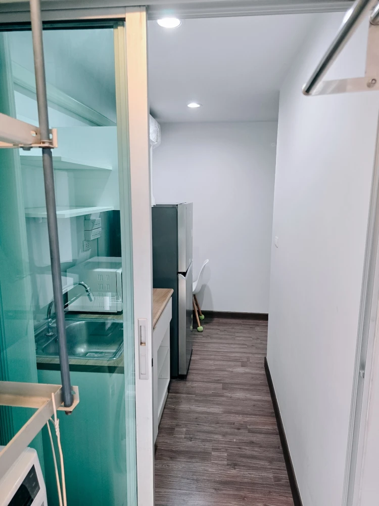 ให้เช่า You 3 Condo ชั้น 3 อาคาร B ห้องเย็นตลอดทั้งวันแน่นอน โดดแดดไม่มาก เฟอร์นิเจอร์ครบชุด ย้ายกระเป๋าเข้าอยู่ได้เลย