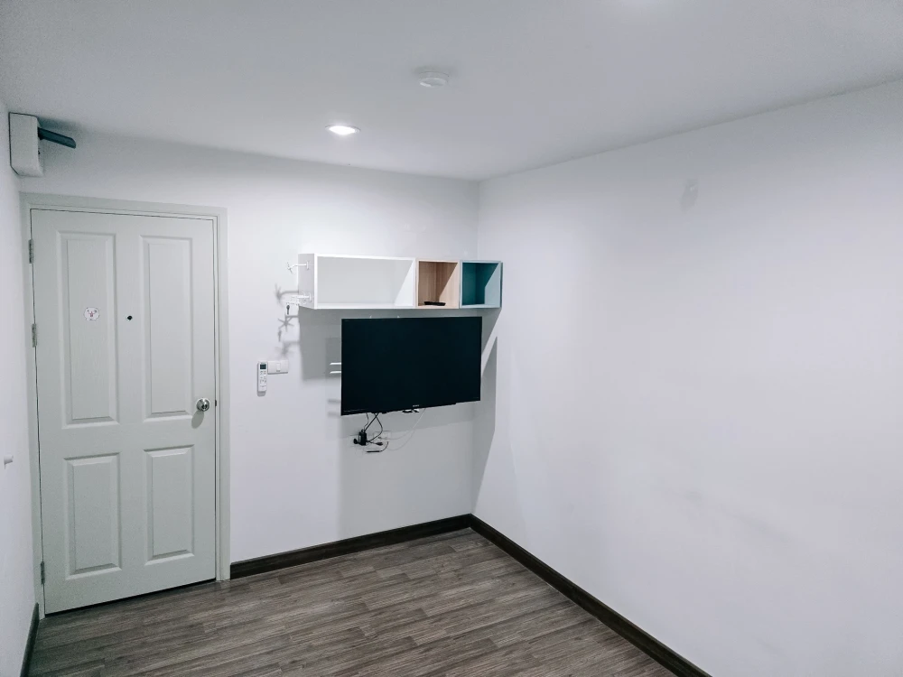 ให้เช่า You 3 Condo ชั้น 3 อาคาร B ห้องเย็นตลอดทั้งวันแน่นอน โดดแดดไม่มาก เฟอร์นิเจอร์ครบชุด ย้ายกระเป๋าเข้าอยู่ได้เลย