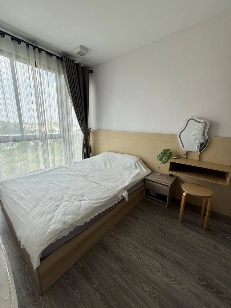 ให้เช่า Zelle รัตนาธิเบศร์ พร้อมเข้าอยู่ เฟอร์ครบๆๆๆ เหมาะสำหรับอยู่คนเดียว หรือเป็นคู่ ห้ามพลาด