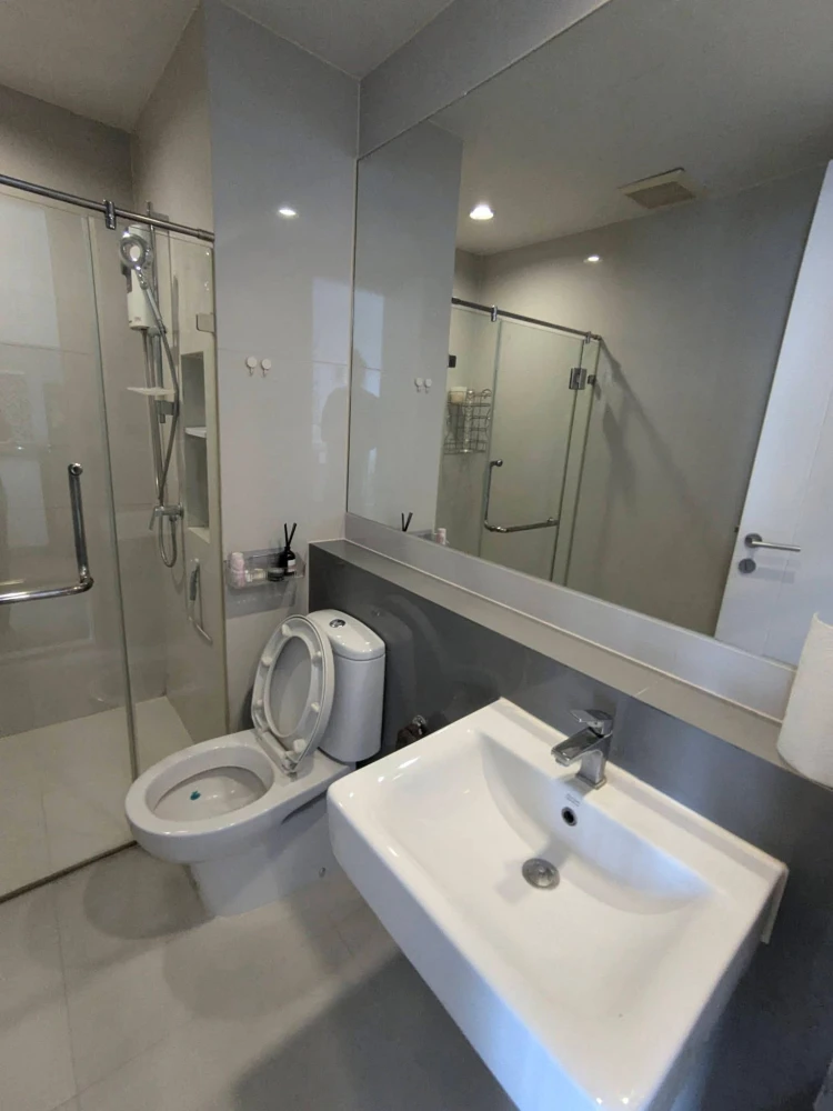 ให้เช่า Zelle รัตนาธิเบศร์ พร้อมเข้าอยู่ เฟอร์ครบๆๆๆ เหมาะสำหรับอยู่คนเดียว หรือเป็นคู่ ห้ามพลาด