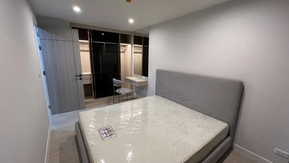 ให้เช่า Zelle Plus Sathorn-Ratchaphruek ห้องชั้น 3 พื้นที่ใช้สอยเยอะ ตกแต่งครบ จองเลย