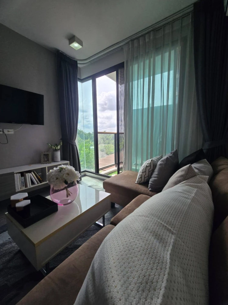 ให้เช่า Zelle Rattanathibet ห้องกว้างพร้อมอยู่ เฟอร์พร้อม ห้องแยกเป็นสัดส่วนอย่างดี รีบจองเลย