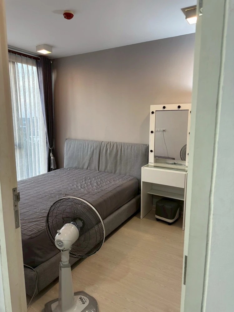 ให้เช่า Zelle Rattanathibet ห้องพร้อมอยู่ ราคาสบายกระเป๋า เฟอร์พร้อม จองเลย