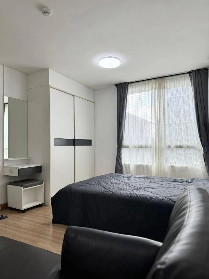 ให้เช่า Zoom Condo Place ชั้น 3 ห้องน่าอยู่ แต่งครบ สนใจจองเลย ห้ามพลาด