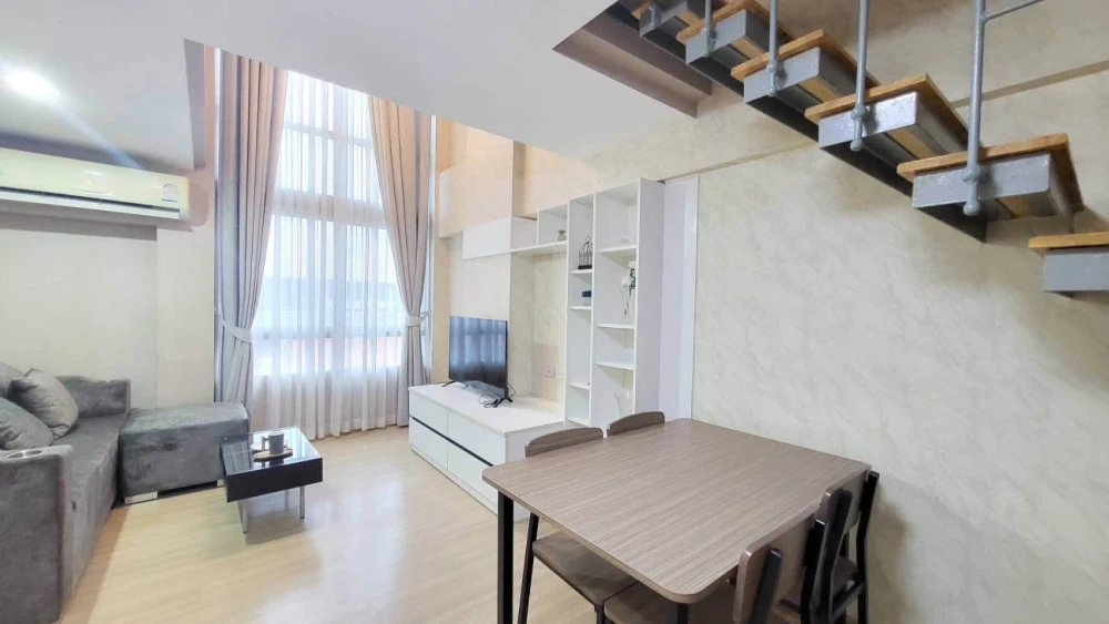 ให้เช่า Zoom Condo Place ชั้น 6 วิวดีมาก ตกแต่งสวย น่าอยู่ เฟอร์และเครื่องใช้ไฟฟ้าครบ หิ้วกระเป๋าเข้าอยู่ได้เลย