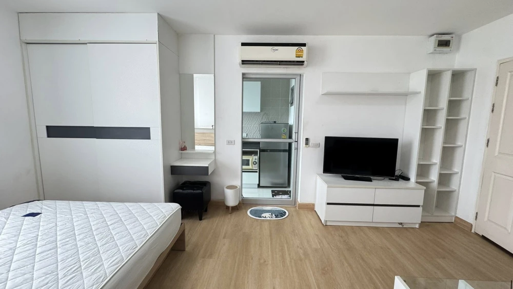 ให้เช่า Zoom Condo Place 1 ห้องนอน 1 ห้องน้ำ ทำเลดี เฟอร์นิเจอร์ครบครัน หิ้วกระเป๋าเข้าอยู่ได้เลยจ้า