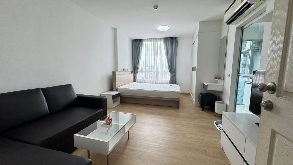 ให้เช่า Zoom Condo Place 1 ห้องนอน 1 ห้องน้ำ ทำเลดี เฟอร์นิเจอร์ครบครัน หิ้วกระเป๋าเข้าอยู่ได้เลยจ้า