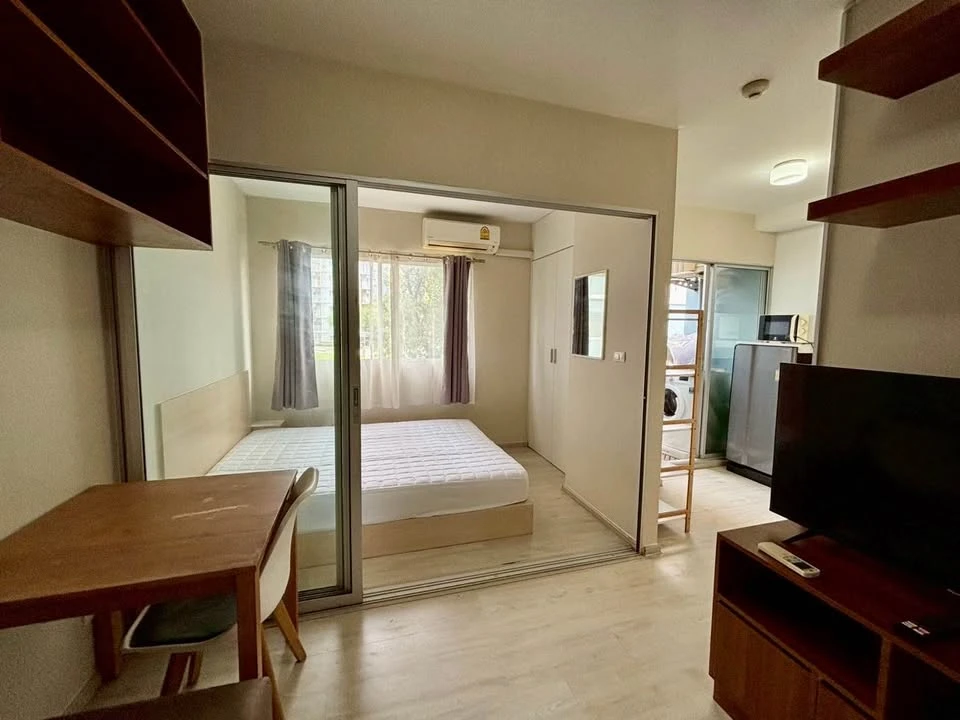 ให้เช่าPlum Condo Park Rangsit ห้องกั้นแยกอย่างดี ราคาอย่างโดน ครบจบที่เดียว มาจอเงลย อย่าพลาด