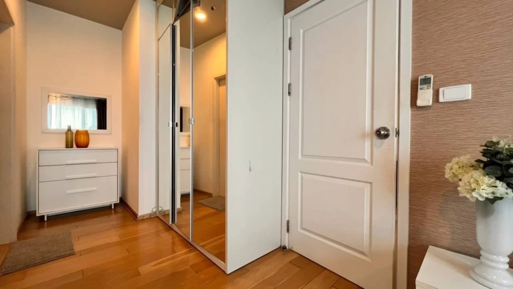 🏢 ขายและให้เช่า คอนโด ไฮฟ์ แอท สาทร ทำเลพรีเมียม ย่านสาทร