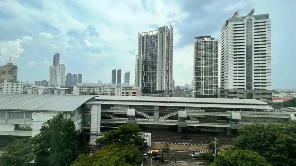 🏢 ขายและให้เช่า คอนโด ไฮฟ์ แอท สาทร ทำเลพรีเมียม ย่านสาทร