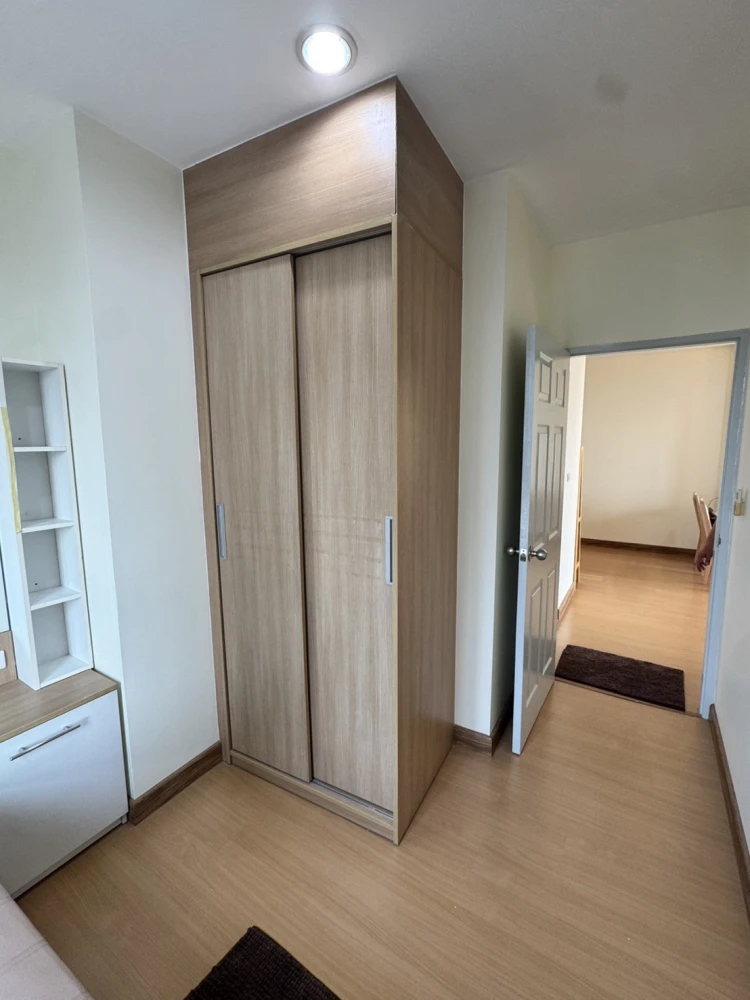 ✨ ด่วน! ปล่อยเช่าห้องสภาพนางฟ้า 2 Bed ติด MRT ห้วยขวาง แค่ก้าวเดียวถึง! ✨  คอนโด Life @ Ratchada-Huaikwang ห้องใหญ่ อยู่สบาย ตกแต่งบิลต์อินหรู สภาพใหม