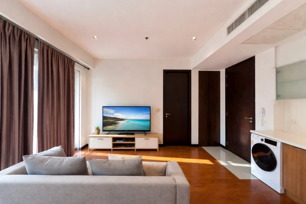 🏙️🌿 ปล่อยเช่า/ขาย The Lofts Yennakart ห้องใหญ่ ฟีลสงบ ใจกลางเมือง! 🌿🏙️