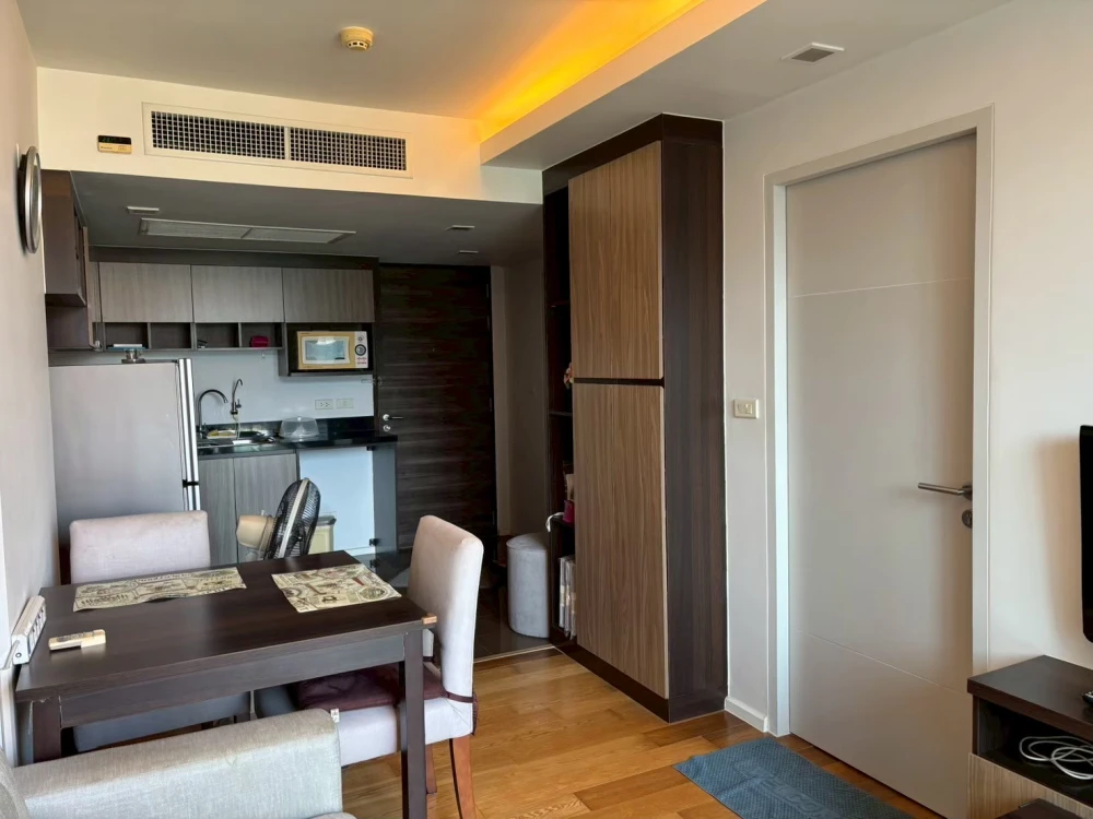 🌸🏙️ ฝากปล่อยเช่า Focus Ploenchit | ห้องสวย ใจกลางเมือง พร้อมอยู่! 🏙️🌸