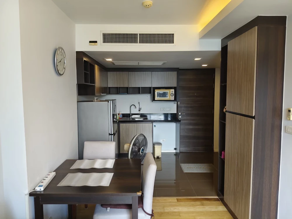 🌸🏙️ ฝากปล่อยเช่า Focus Ploenchit | ห้องสวย ใจกลางเมือง พร้อมอยู่! 🏙️🌸