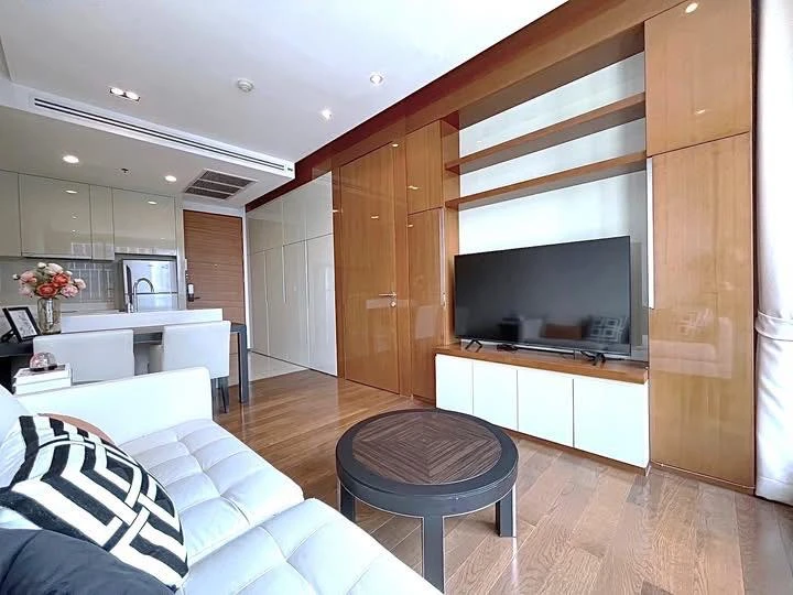 🏢  ให้เช่า คอนโดหรู เดอะ เเอดเดรส สุขุมวิท28 พร้อมอ่างจากุซซี่