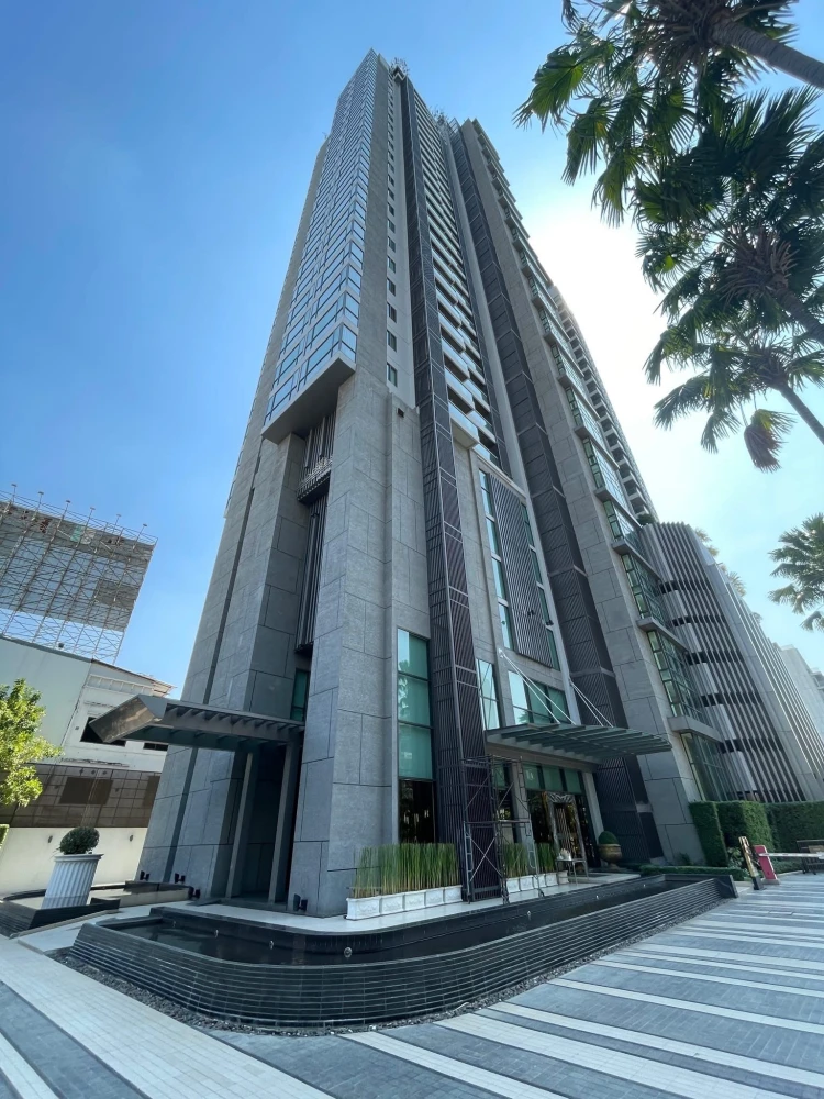 🏢  ให้เช่า คอนโดหรู เดอะ เเอดเดรส สุขุมวิท28 พร้อมอ่างจากุซซี่