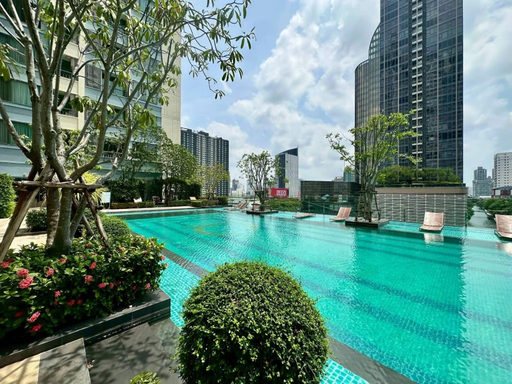 🏠🌃 ให้เช่า คอนโด คิว อโศก  🏠🌃