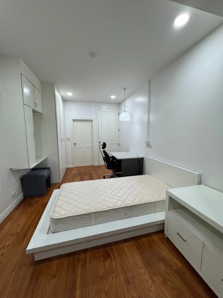 🏠🌃 ให้เช่า คอนโด บ้าน ถนน สารสิน 🏠🌃