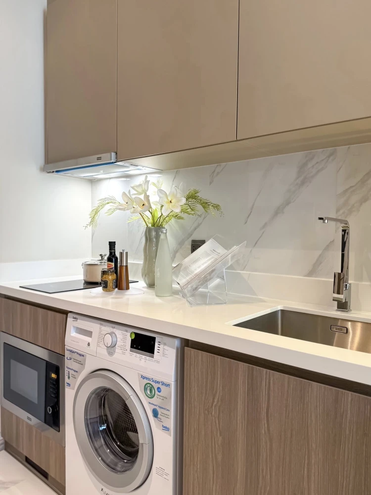 🏠🌃   ให้เช่า คอนโด ริทึ่ม เอกมัย เอสเตท  🏠🌃