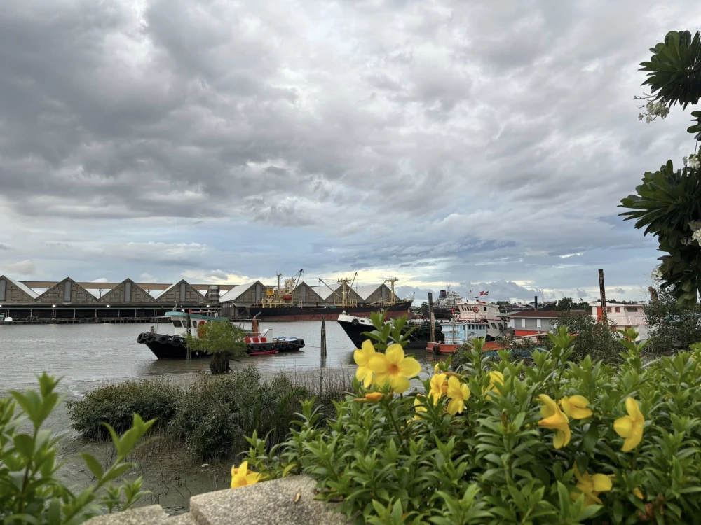 🏠🌃 ให้เช่า คอนโด ลุมพินี เพลส นราธิวาส-เจ้าพระยา 🏠🌃