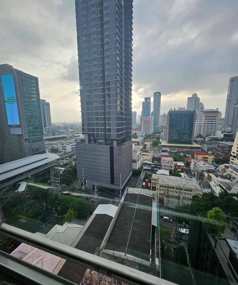 🏠🌃  ให้เช่า คอนโด สีลม สวีท   🏠🌃