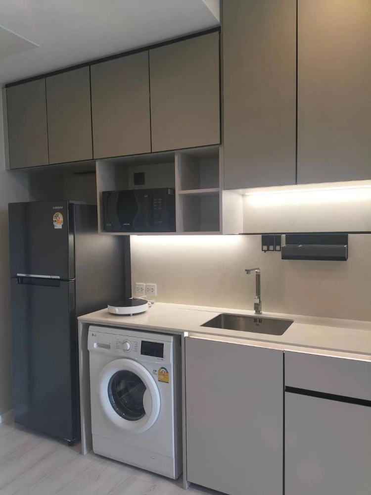 🏠🌃 ให้เช่า คอนโด เดอะ รูม พญาไท   🏠🌃