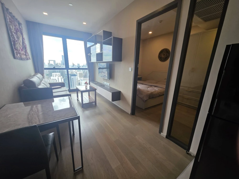 🏠🌃 ให้เช่า คอนโด เเอสตัน อโศก  🏠🌃