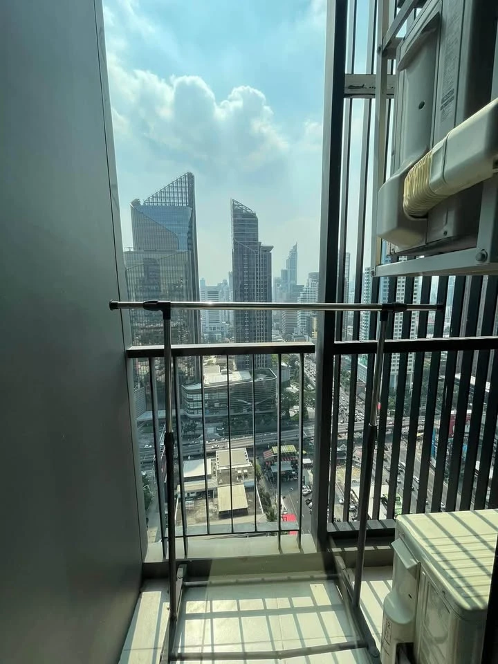 🏠🌃 ให้เช่า คอนโด ไลฟ์ อโศก  🏠🌃