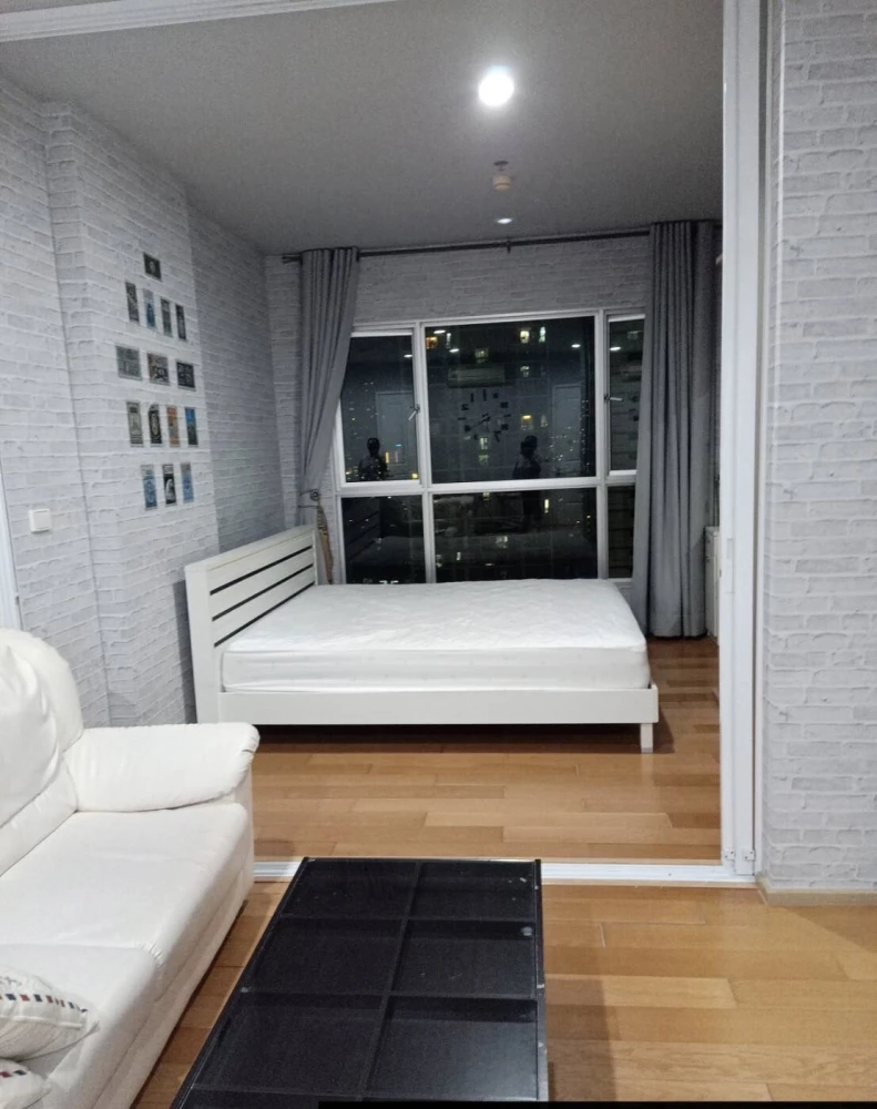 🏠🌃 ให้เช่า คอนโด ไฮฟ์ แอท สาธร  🏠🌃