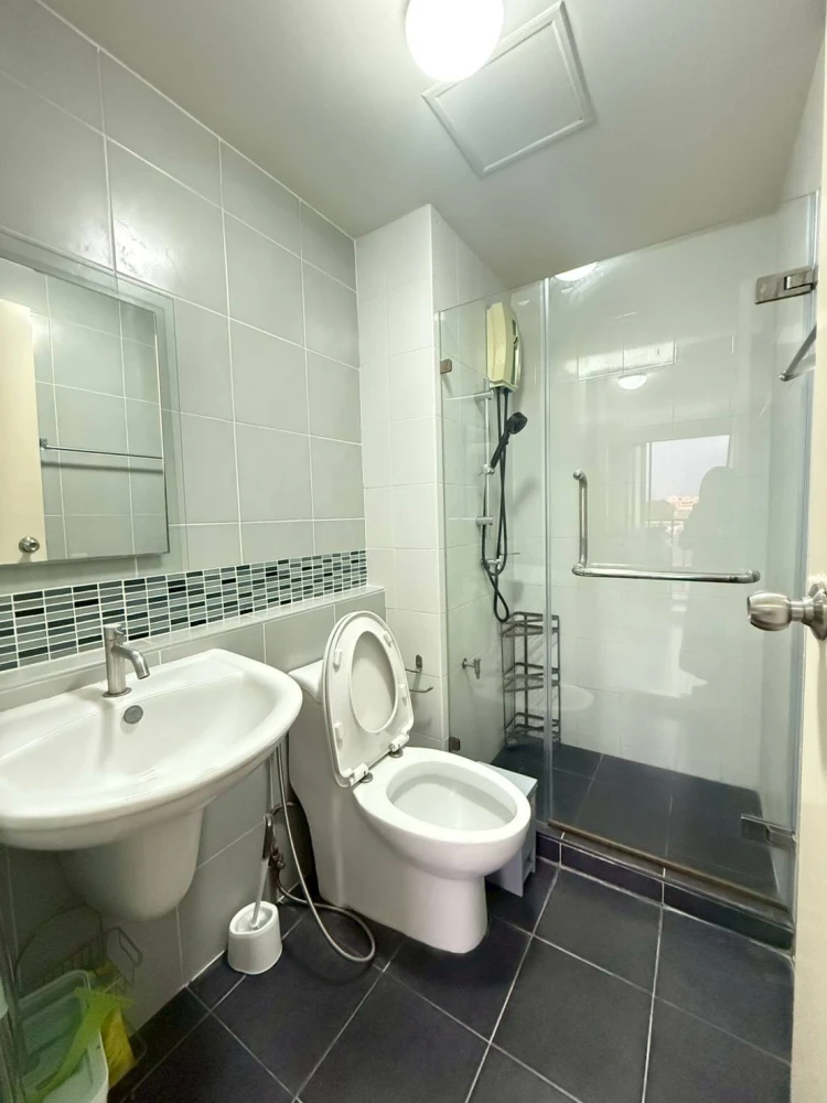 🏠🌃 ให้เช่า ดี คอนโด รามอินทรา    🏠🌃