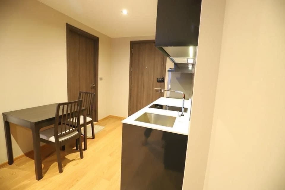 🏠🌃 ให้เช่า อัลติจูด สามย่าน-สีลม  🏠🌃