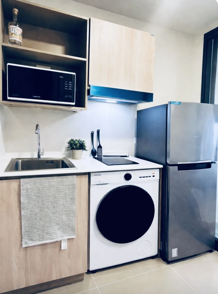 ให้เช่า เดอะ มูฟ บางนา ห้องพร้อมอยู่ เฟอร์ เครื่องใช้ไฟฟ้าครบ ราคาจับต้องได้ รีบมาจองก่อนพลาด