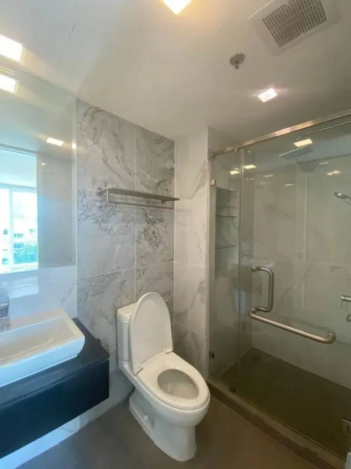 🏢 ให้เช่า เบลส เรสสิเด้นซ์ เอกมัย ห้องมุม ตกแต่ง Build-In พร้อมเครื่องใช้ไฟฟ้า