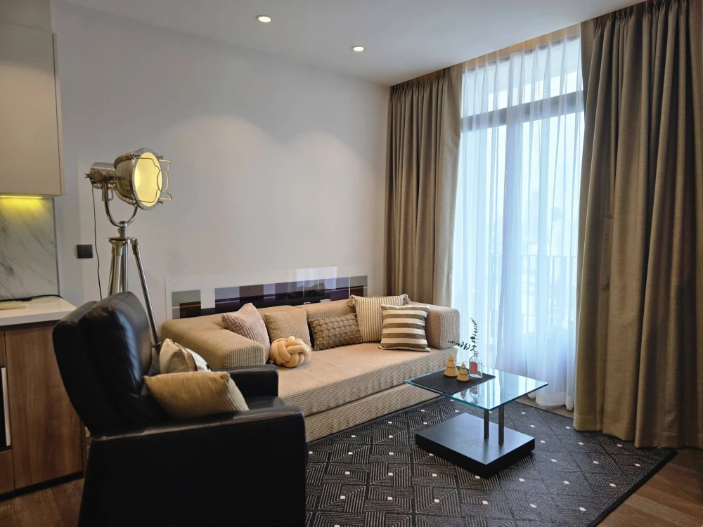 ✨ ให้เช่า | MUNIQ Sukhumvit 23 — ห้องหรูชั้นสูง วิวเปิดโล่ง ใจกลางอโศก 🏙️