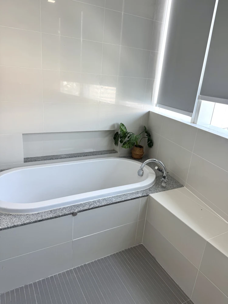 💎🏙️ ให้เช่า Millennium Residence @ Sukhumvit 16 | ห้องใหญ่หรู วิวสูง พร้อมอยู่! 🏙️💎