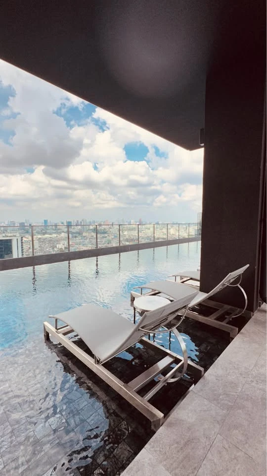 🌈🏙️ ให้เช่า Nue District R9 ห้องทำเลดี ติดถนนพระราม 9! 🏙️🌈