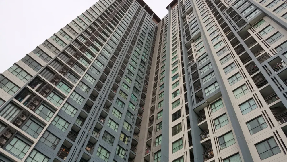 📍 ให้เช่า The Base พระราม 9 – รามคำแหง คอนโดทำเลดี ใกล้รถไฟฟ้า