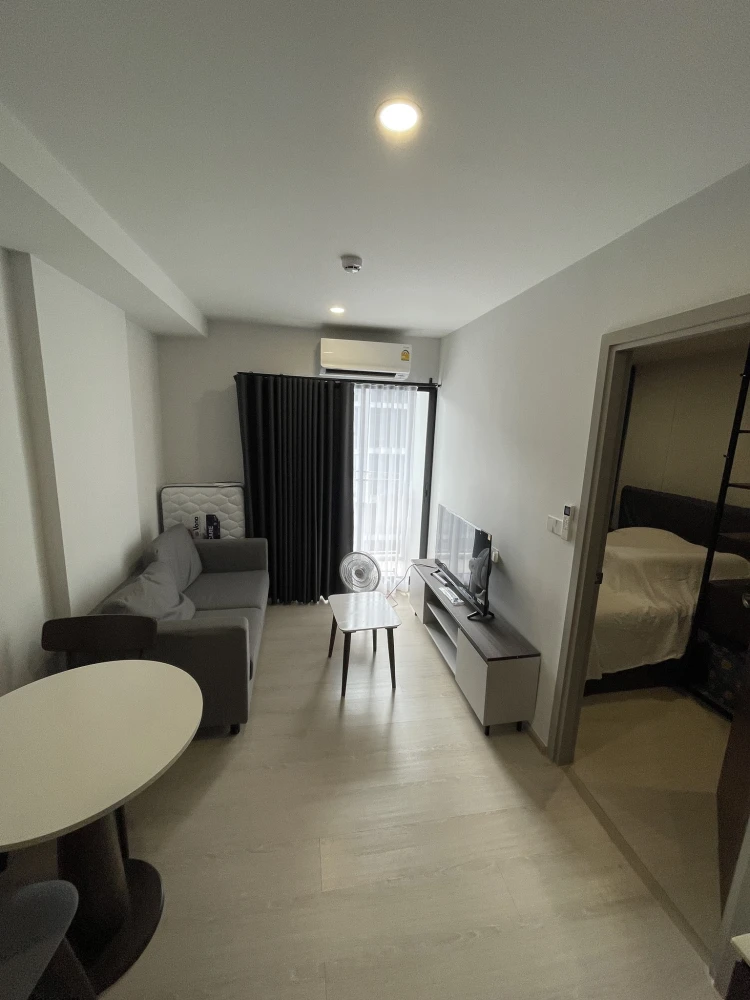 For Rent Nue Cross Khu Khot Station: Ready-to-move-in rooms with complete amenities. Book yours today!