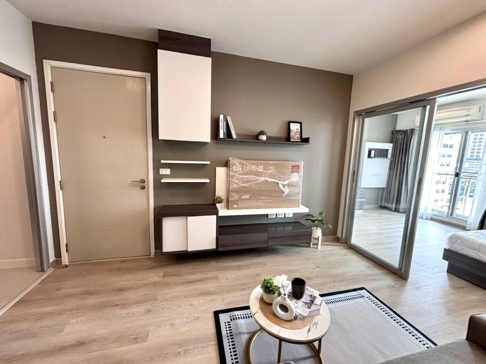 🌟🏙️ For Sale / Rent: Centric Sathorn – St. Louis | Newly Renovated Unit Near BTS! 🏙️🌟