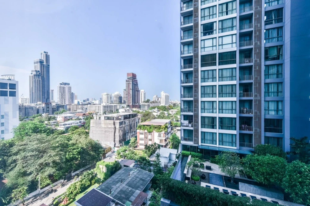 🏙️✨ For Sale & Rent: Noble Refine Condo | 2-Bedroom Corner Unit in the Heart of the City, Ready to Move In! ✨🏙️